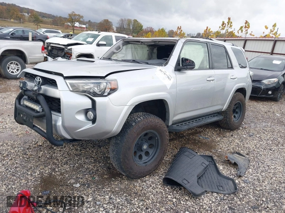2014 Toyota 4Runner Limited with VIN JTEBU5JR8E5156817, listed as a IAAI auction lot 40787985 with Not Provided miles and . Bid and sale history available at DreamBid. Image 2.
