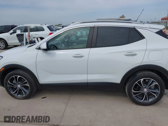 2020 Buick Encore GX Select with VIN KL4MMDSL0LB131551, listed as a IAAI auction lot 42023982 with 28,528 mi miles and . Bid and sale history available at DreamBid. Image 14.