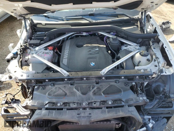 2024 BMW X5 xDrive40i z VIN 5UX23EU02R9T40376, wystawiony jako Copart lot #53941995 z przebiegiem 40 390 mil mil oraz Szkoda całkowita • Salvage title. Historia ofert i sprzedaży dostępna na DreamBid. Obrazek 12.