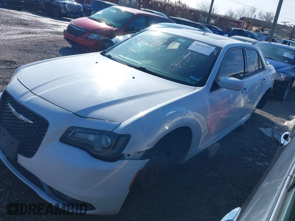 2015 Chrysler 300 S z VIN 2C3CCABG7FH767129, wystawiony jako IAAI lot #38651797 z przebiegiem 125 210 mil mil oraz . Historia ofert i sprzedaży dostępna na DreamBid. Obrazek 2.
