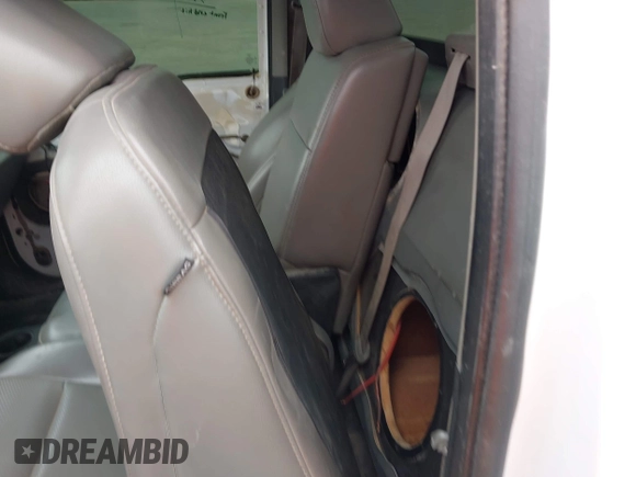 2018 Ford F-150 XL with VIN 1FTMF1CB6JKF34886, listed as a IAAI auction lot 42057393 with 129,936 mi miles and . Bid and sale history available at DreamBid. Image 8.