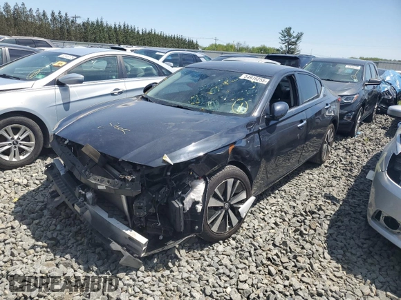 2021 Nissan Altima SV z VIN 1N4BL4DV4MN391956, wystawiony jako Copart lot #54916255 z przebiegiem 73 413 mil mil oraz Szkoda całkowita • Salvage title. Historia ofert i sprzedaży dostępna na DreamBid. Obrazek 1.
