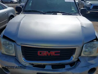 2005 GMC Envoy SLT with VIN 1GKDT13S952219826, listed as a IAAI auction lot 41783713 with 212,908 mi miles. Bid and sale history available at carsss.com. Image 10.