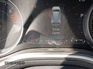 2017 Jeep Cherokee Trailhawk L Plus with VIN 1C4PJMBB6HW654172, listed as a IAAI auction lot 41851236 with 104,263 mi miles. Bid and sale history available at carsss.com. Image 15.