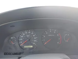 2001 Nissan Frontier SE z VIN 1N6ED27T61C355015, wystawiony jako IAAI lot #42381391 z przebiegiem Nie podano mil oraz . Historia ofert i sprzedaży dostępna na DreamBid. Obrazek 7.