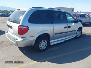 2007 Dodge Grand Caravan SE with VIN 1D4GP24R77B185034, listed as a IAAI auction lot 42503537 with 153,150 mi miles and . Bid and sale history available at DreamBid. Image 4.
