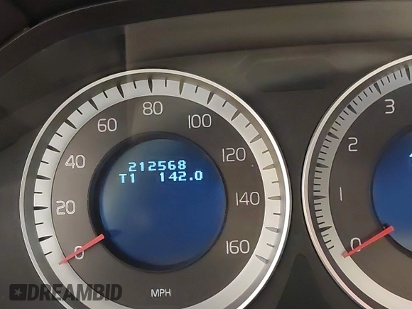 2013 Volvo XC70 T6 with VIN YV4902BZ3D1160451, listed as a IAAI auction lot 41607113 with 212,568 mi miles and . Bid and sale history available at DreamBid. Image 15.