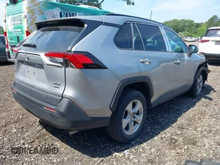 2021 Toyota RAV4 XLE с VIN 2T3P1RFV2MC177476, выставлен на аукционе IAAI как лот 42603949 с пробегом 39 457 миль миль и . История ставок и продаж доступна на DreamBid. Изображение 4.