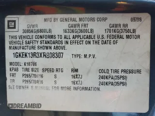 1999 GMC Denali z VIN 1GKEK13R3XR908307, wystawiony jako Copart lot #78595094 z przebiegiem 138 098 mil mil oraz Szkody całkowita. Historia ofert i sprzedaży dostępna na DreamBid. Obrazek 13.