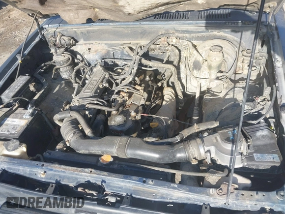 1994 Toyota Pickup z VIN 4TARN81A2RZ306507, wystawiony jako IAAI lot #41834087 z przebiegiem 164 855 mil mil oraz . Historia ofert i sprzedaży dostępna na DreamBid. Obrazek 10.