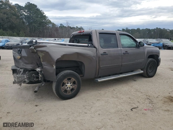2007 Chevrolet Silverado 1500 LTZ with VIN 2GCEC13J671515509, listed as a Copart auction lot 83734404 with 216,069 mi miles and Salvage Title. Bid and sale history available at carsss.com. Image 3.