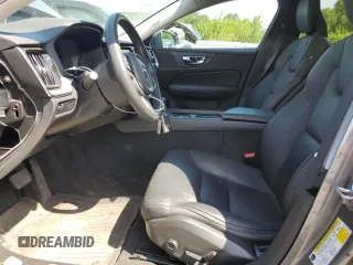 2020 Volvo V60 z VIN YV4102WKXL1042938, wystawiony jako Copart lot #64123133 z przebiegiem 31 611 mil mil oraz . Historia ofert i sprzedaży dostępna na DreamBid. Obrazek 7.