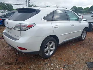 2011 Lexus RX 350 z VIN 2T2BK1BA6BC092170, wystawiony jako IAAI lot #42228576 z przebiegiem 106 828 mil mil oraz . Historia ofert i sprzedaży dostępna na DreamBid. Obrazek 4.