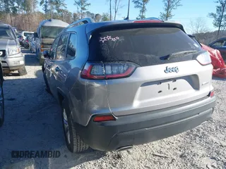 2019 Jeep Cherokee Latitude with VIN 1C4PJLCX6KD285305, listed as a IAAI auction lot 41670351 with 20,343 mi miles and . Bid and sale history available at DreamBid. Image 3.