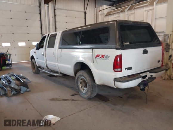 2003 Ford Super Duty F-250 XL with VIN 1FTNW21F43EA04885, listed as a IAAI auction lot 42073892 with 1 mi miles. Bid and sale history available at carsss.com. Image 3.