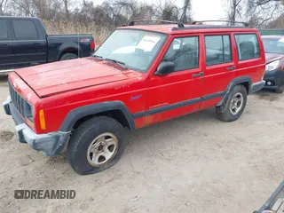 1998 Jeep Cherokee Sport with VIN 1J4FT68SXWL245626, listed as a IAAI auction lot 41630946 with 190,000 mi miles. Bid and sale history available at carsss.com. Image 2.