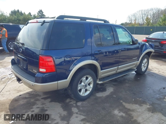 2005 Ford Explorer Eddie Bauer z VIN 1FMZU74K65UA57931, wystawiony jako IAAI lot #42131823 z przebiegiem Nie podano mil oraz . Historia ofert i sprzedaży dostępna na DreamBid. Obrazek 4.