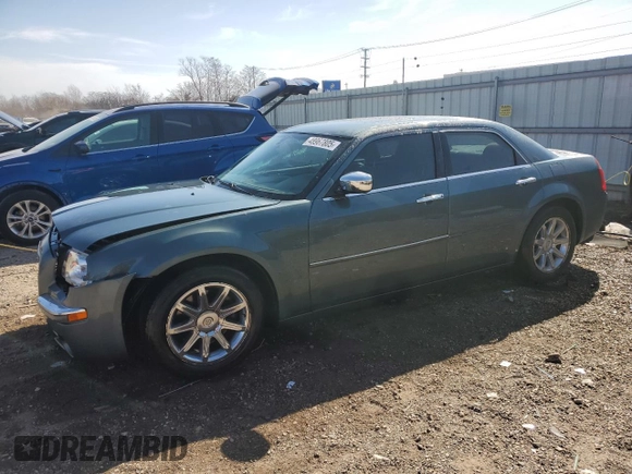 2006 Chrysler 300 C with VIN 2C3KA63H86H197759, listed as a Copart auction lot 48967805 with 89,556 mi miles and Salvage Title. Bid and sale history available at carsss.com. Image 1.
