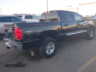 2008 Dodge Dakota Laramie with VIN 1D7HW58N18S593890, listed as a IAAI auction lot 41762135 with 109,669 mi miles. Bid and sale history available at carsss.com. Image 4.