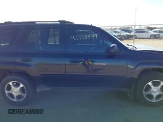 2007 Chevrolet TrailBlazer LS with VIN 1GNDT13S472288929, listed as a IAAI auction lot 42155584 with 193,178 mi miles and . Bid and sale history available at DreamBid. Image 13.