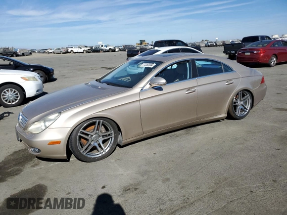 2006 Mercedes-Benz CLS 500 with VIN WDDDJ75X06A037295, listed as a Copart auction lot 77282044 with 171,291 mi miles and Clean Title. Bid and sale history available at DreamBid. Image 1.