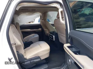 2024 Ford Expedition Max Limited z VIN 1FMJK2A8XREA83026, wystawiony jako IAAI lot #42222592 z przebiegiem 13 647 mil mil oraz . Historia ofert i sprzedaży dostępna na DreamBid. Obrazek 8.