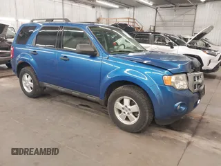 2011 Ford Escape XLT с VIN 1FMCU9DG2BKA08150, выставлен на аукционе IAAI как лот 42156966 с пробегом Не указан миль и . История ставок и продаж доступна на DreamBid. Изображение 1.