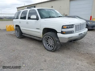 2003 Chevrolet Tahoe LS with VIN 1GNEC13Z73R126800, listed as a IAAI auction lot 41848636 with 267,234 mi miles. Bid and sale history available at carsss.com. Image 1.
