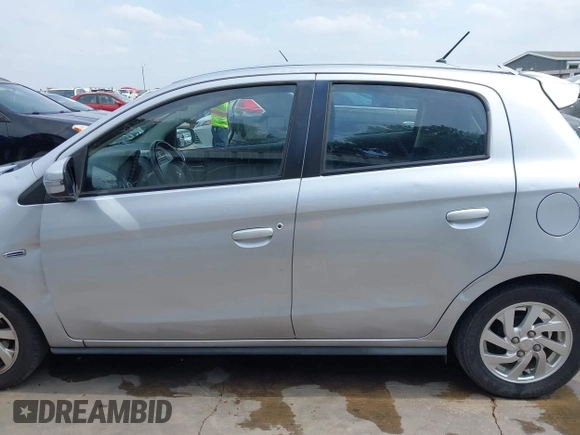 2017 Mitsubishi Mirage SE z VIN ML32A4HJ4HH002795, wystawiony jako IAAI lot #42063244 z przebiegiem 111 378 mil mil oraz . Historia ofert i sprzedaży dostępna na DreamBid. Obrazek 14.