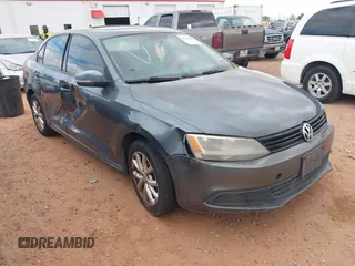 2012 Volkswagen Jetta SE with VIN 3VWDX7AJ0CM121106, listed as a IAAI auction lot 42624460 with 196,937 mi miles and . Bid and sale history available at DreamBid. Image 1.