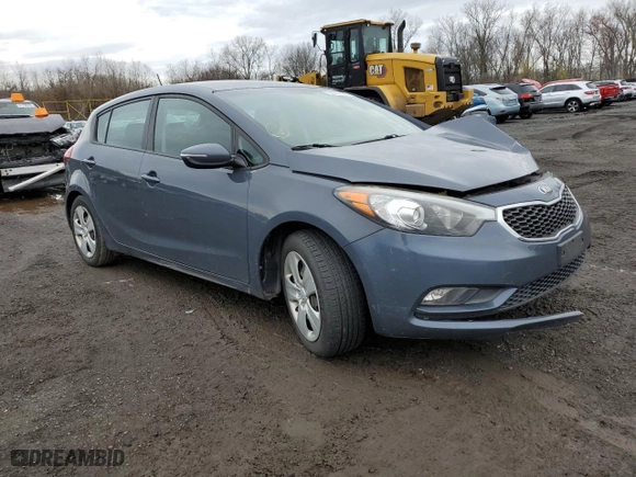 2016 Kia Forte 5-Door LX with VIN KNAFK5A87G5636124, listed as a Copart auction lot 51601795 with 87,028 mi miles and Salvage Title. Bid and sale history available at carsss.com. Image 4.
