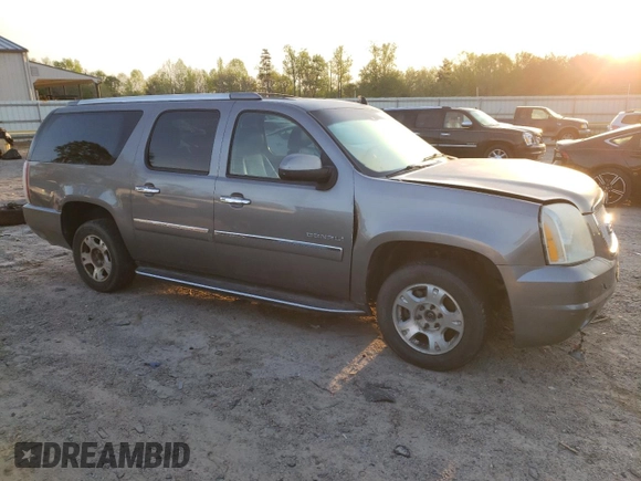 2012 GMC Yukon XL Denali with VIN 1GKS2MEF8CR200877, listed as a Copart auction lot 53282365 with 267,265 mi miles and Salvage Title. Bid and sale history available at carsss.com. Image 4.
