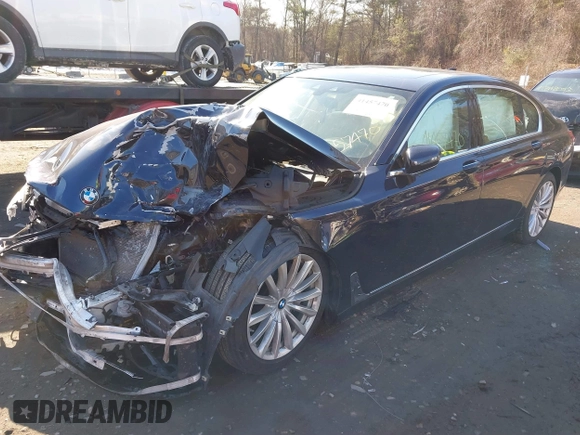 2018 BMW 7 Series 740i xDrive with VIN WBA7E4C54JGV23736, listed as a IAAI auction lot 41457470 with 70,243 mi miles. Bid and sale history available at carsss.com. Image 2.