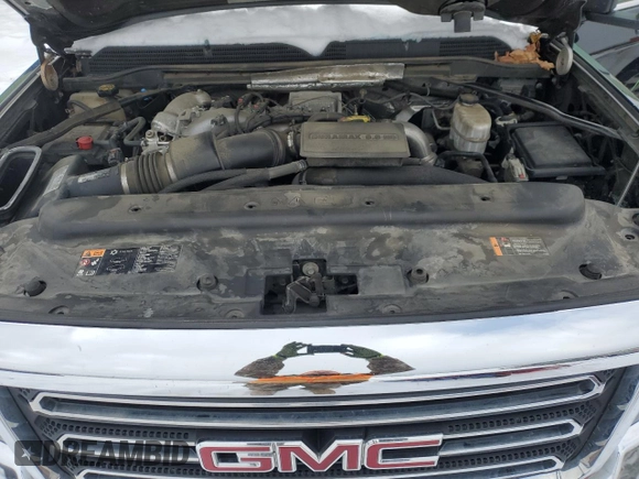 2018 GMC Sierra 2500HD SLT with VIN 1GT12TEY5JF261458, listed as a Copart auction lot 41449335 with 231,575 mi miles and Salvage Title. Bid and sale history available at carsss.com. Image 11.
