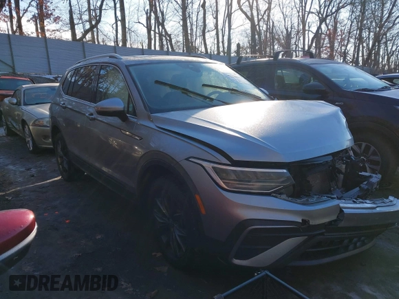 2023 Volkswagen Tiguan SE with VIN 3VVMB7AX7PM017807, listed as a IAAI auction lot 41422055 with 23,974 mi miles and . Bid and sale history available at DreamBid. Image 1.