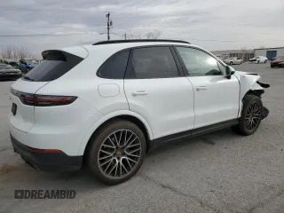 2021 Porsche Cayenne z VIN WP1AA2AY0MDA03642, wystawiony jako Copart lot #47849765 z przebiegiem 60 787 mil mil oraz Szkoda całkowita • Salvage title. Historia ofert i sprzedaży dostępna na DreamBid. Obrazek 3.