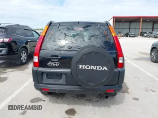 2003 Honda CR-V LX z VIN JHLRD78453C010850, wystawiony jako IAAI lot #42192990 z przebiegiem 134 649 mil mil oraz . Historia ofert i sprzedaży dostępna na DreamBid. Obrazek 17.