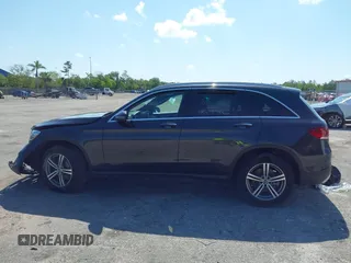 2020 Mercedes-Benz GLC 300 z VIN WDC0G8DB3LF715789, wystawiony jako IAAI lot #42270498 z przebiegiem 88 882 mil mil oraz . Historia ofert i sprzedaży dostępna na DreamBid. Obrazek 13.