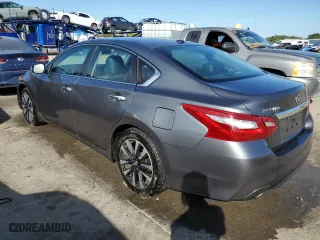 2018 Nissan Altima 2.5 SV with VIN 1N4AL3AP3JC170304, listed as a Copart auction lot 70013824 with 96,323 mi miles and Salvage Title. Bid and sale history available at carsss.com. Image 2.