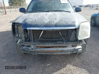 2007 GMC Yukon SLT with VIN 1GKFC13077R171888, listed as a IAAI auction lot 41332475 with 277,240 mi miles. Bid and sale history available at carsss.com. Image 6.