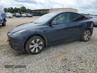 2024 Tesla Model Y Long Range with VIN 7SAYGDEE8RA243340, listed as a Copart auction lot 60527745 with 17,307 mi miles and Salvage title. Bid and sale history available at DreamBid. Image 1.