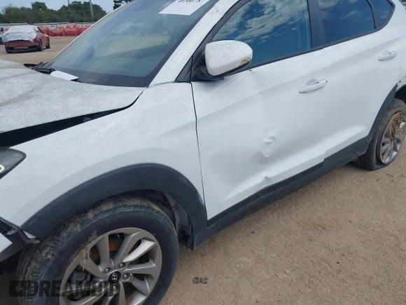 2016 Hyundai Tucson SE z VIN KM8J3CA43GU092864, wystawiony jako IAAI lot #40366787 z przebiegiem 126 462 mil mil oraz . Historia ofert i sprzedaży dostępna na DreamBid. Obrazek 17.