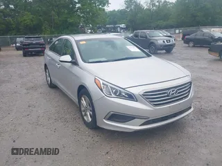2016 Hyundai Sonata SE z VIN 5NPE24AF3GH359236, wystawiony jako IAAI lot #42370083 z przebiegiem 152 894 mil mil oraz . Historia ofert i sprzedaży dostępna na DreamBid. Obrazek 1.