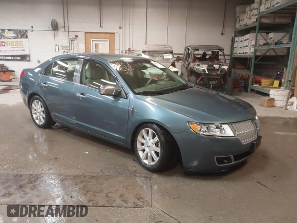 2012 Lincoln MKZ z VIN 3LNHL2GC1CR837698, wystawiony jako IAAI lot #41877061 z przebiegiem 129 411 mil mil oraz . Historia ofert i sprzedaży dostępna na DreamBid. Obrazek 1.