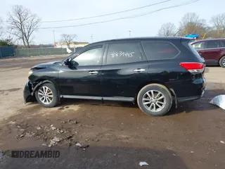 2013 Nissan Pathfinder SL with VIN 5N1AR2MN9DC685157, listed as a IAAI auction lot 41839445 with 150,474 mi miles. Bid and sale history available at carsss.com. Image 14.