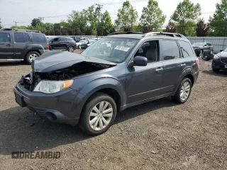 2013 Subaru Forester X Premium with VIN JF2SHADC8DH429777, listed as a Copart auction lot 60674025 with 162,835 mi miles and Salvage title. Bid and sale history available at DreamBid. Image 1.