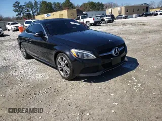 2018 Mercedes-Benz C 300 z VIN WDDWJ4KB0JF633700, wystawiony jako Copart lot #48311415 z przebiegiem 137 107 mil mil oraz Szkoda całkowita • Salvage title. Historia ofert i sprzedaży dostępna na DreamBid. Obrazek 13.