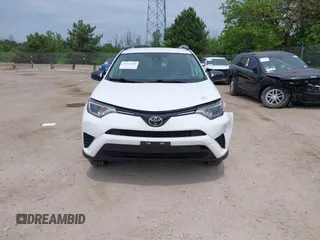 2017 Toyota RAV4 LE с VIN 2T3BFREVXHW647593, выставлен на аукционе IAAI как лот 42512350 с пробегом 120 448 миль миль и . История ставок и продаж доступна на DreamBid. Изображение 12.