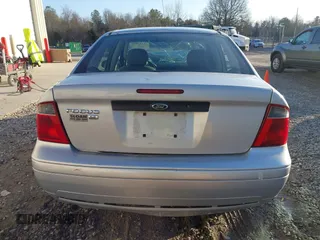 2007 Ford Focus S with VIN 1FAFP34N87W280244, listed as a IAAI auction lot 41432867 with Not Provided miles and . Bid and sale history available at carsss.com. Image 17.