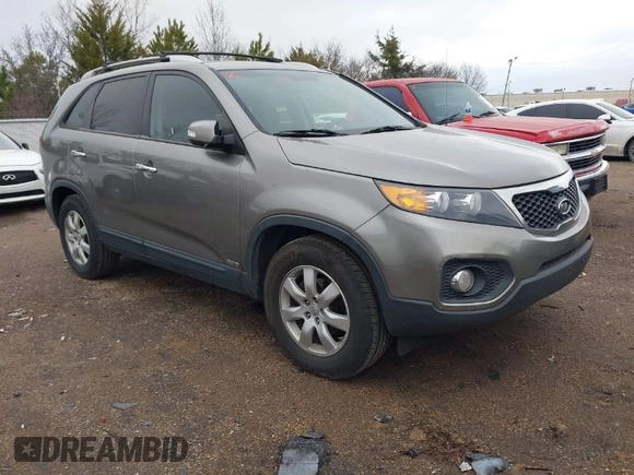 2012 Kia Sorento LX with VIN 5XYKTDA21CG244973, listed as a IAAI auction lot 41268549 with 211,858 mi miles. Bid and sale history available at carsss.com. Image 1.